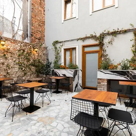 Hotel Castillo Rojo Istanbul