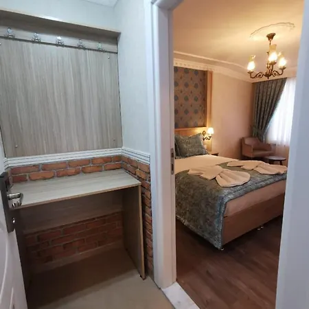 Hotel Agora Boutique & Bistro 3*