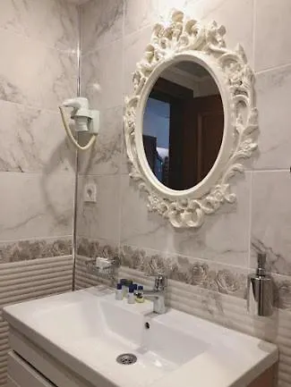 Hotel Bueyuek Levent *
