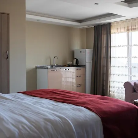 Cnr Airport Apartment *