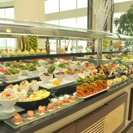 Crowne Plaza Asia, An Ihg Otel 5*