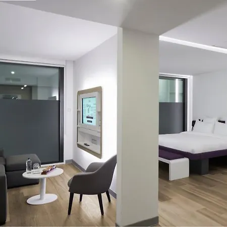 Yotelair Airport, Duty Free - International Transit Area 3* Provincia di Istanbul