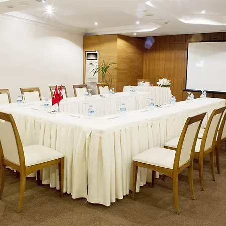 Express Elite Kucukyali Hotell 4*