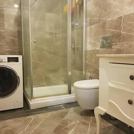 Venezia Mega Outlet Apartment