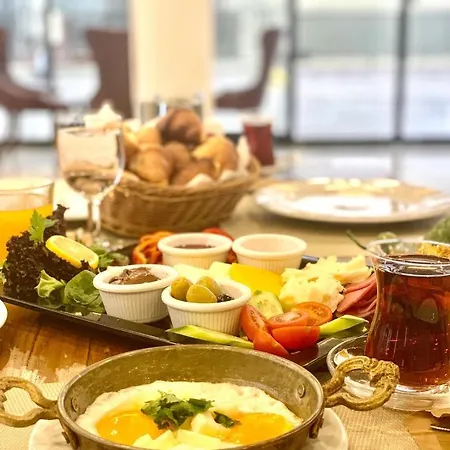 Akka Lush Taksim Hotel 4*