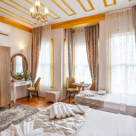 Aparthotel April Story *