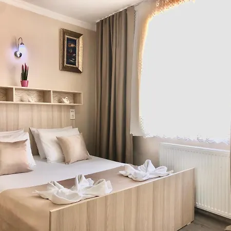 Carvan Hotel