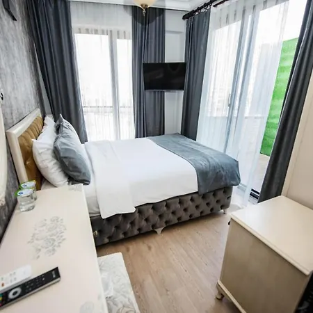 Pera Life Hotel