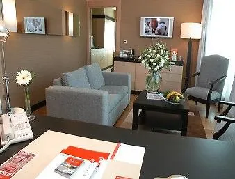 Ramada Plaza City Center Osmanbey 5*