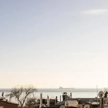 Castillo Rojo Istanbul