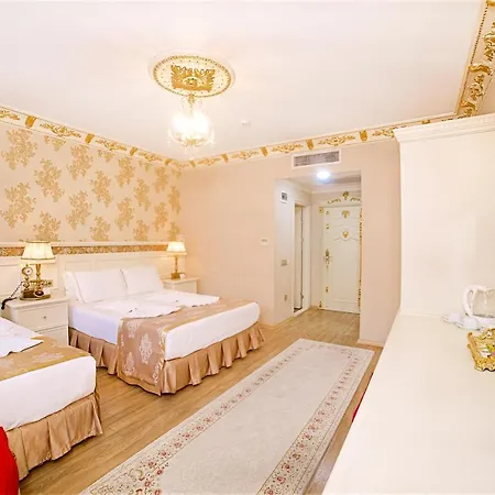 Hotel White House 4*