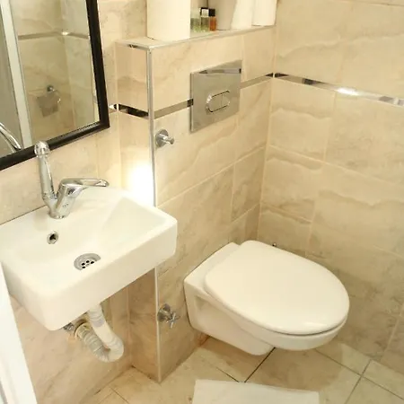 Aras Apartment *