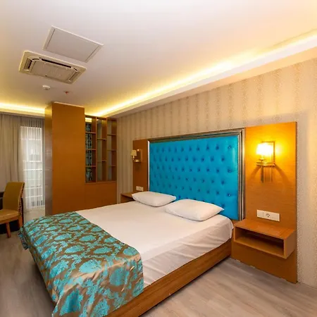 Grand Palace Отель 3*