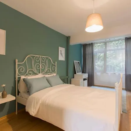 Centrally Located Huge In Cihangir * Istambul