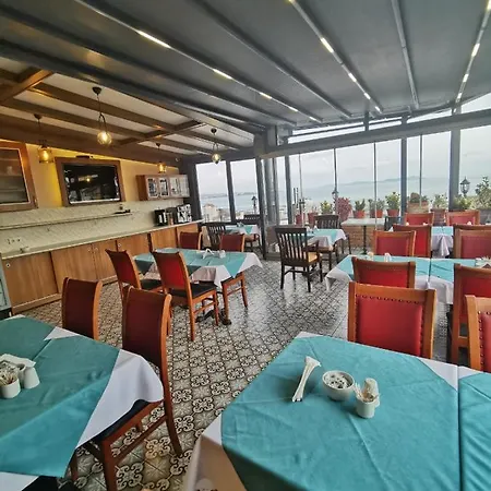 Hotel Agora Boutique & Bistro