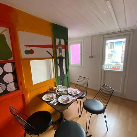 Taksim Wooden House Hostel