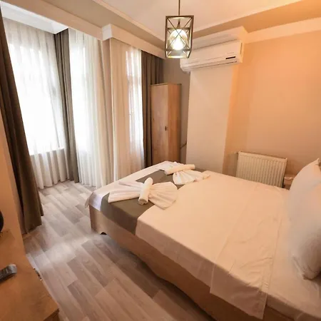Hotel Orkide *
