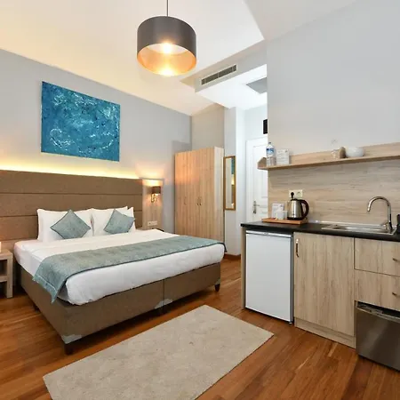 Andi Hotel