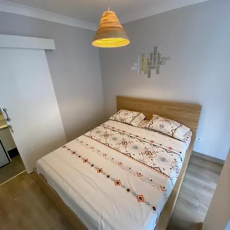 Riviera Bed & Breakfast *