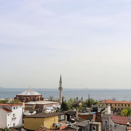 Sultan Suleyman Palace & Istanbul