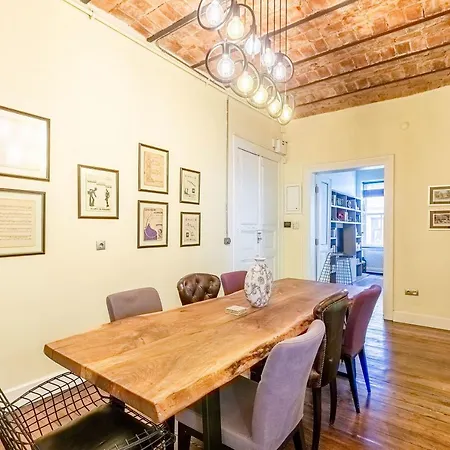 Classic Beyoglu Home With Central Location Near Galata Tower Apartment