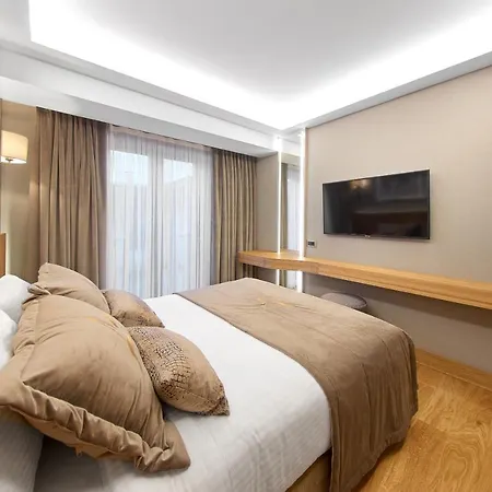 Lady Diana Hotel 4*