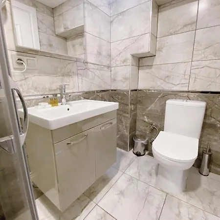 Apartment First Apart *