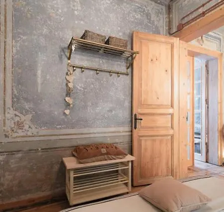 19th Century Luxury Loft In Galata Apartment Istanbul