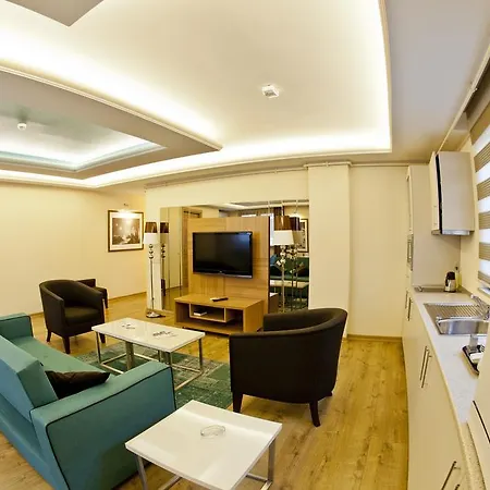 Apartahotel Collage Cihangir
