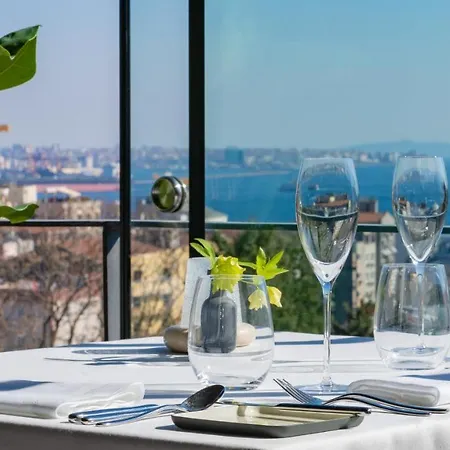 Tomtom 5* Istanbul
