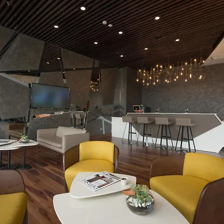 Hotel Liv City 3*
