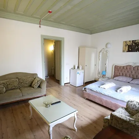 Aparthotel Hotel California *