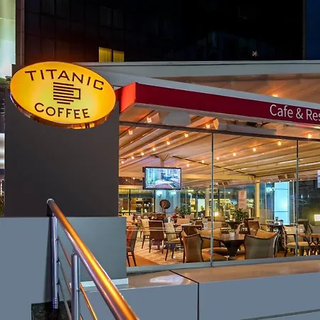 Titanic Port Bakirkoy Istambul