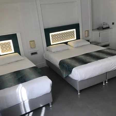 Hotel Ligos *
