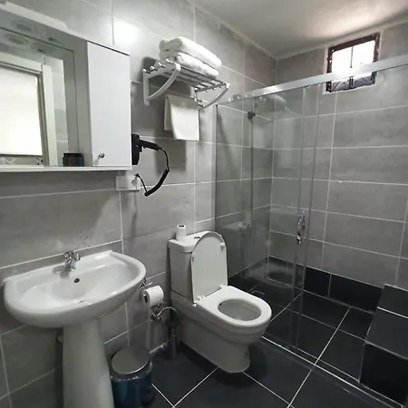 Otel Royal Nest *
