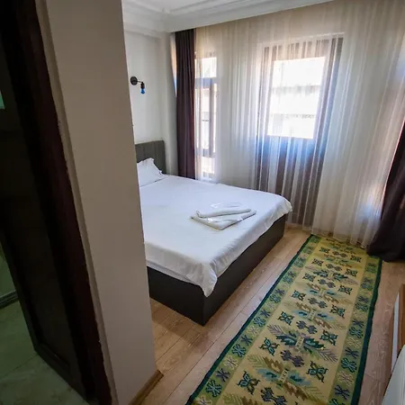 Altun Life Hotel 2*