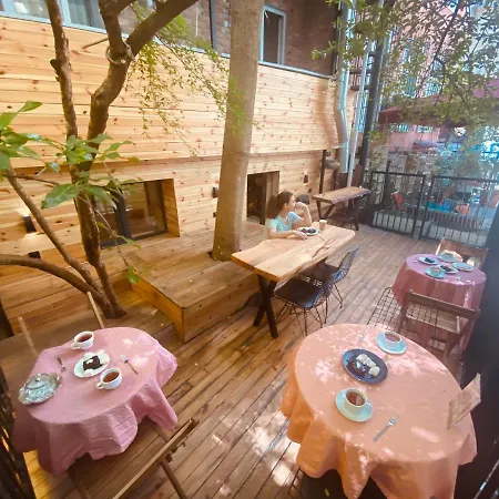 Siesta Premium فندق 2*