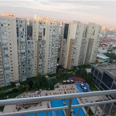 Apartment Beylikduzu Huzurlu Aile Yasam Sitesi Ful Donanimli Ev *