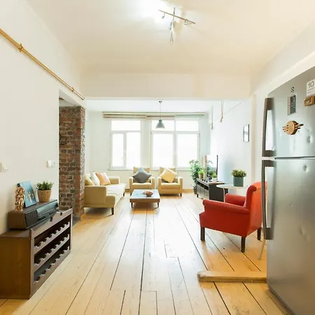 Great 5 Min Taksim Square Apartment *
