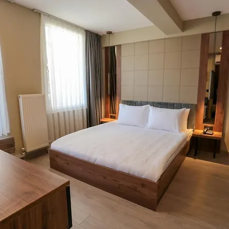 Arach Harbiye Hotel