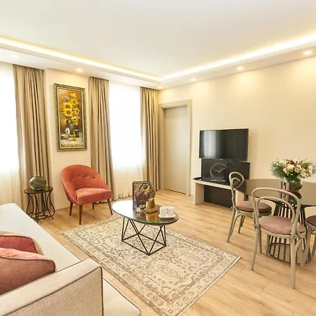 Apartment Seasons Istanbul