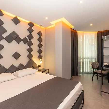 Отель White Palace 3*