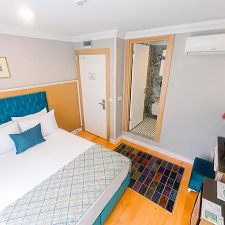 Acacia Mansion 3*