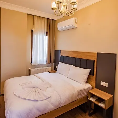 Hotel Grand Balyan & Restaurant