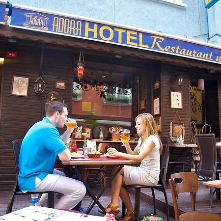 Ξενοδοχείο Adora Cafe & Restaurant