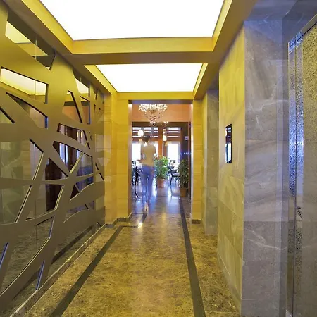 Monaco 4*
