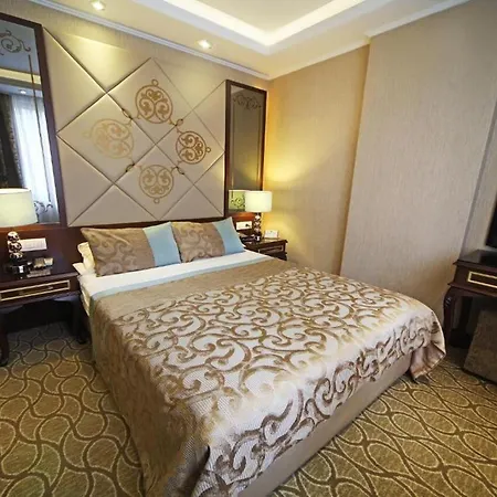 מלון The Parma Downtown 4*