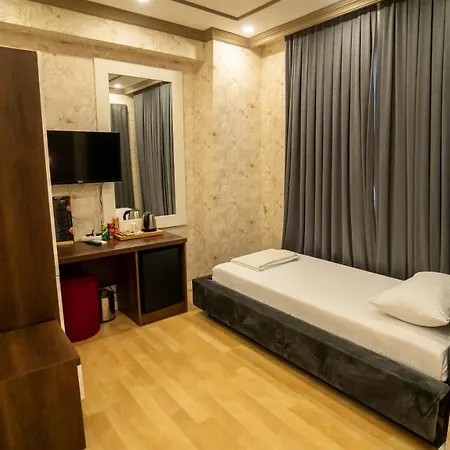 Dymar Hotel 3*