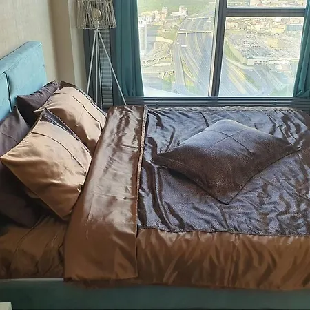 Boğaz ve Şehir Manzaralı Skyland Residence 1+1 Daire *