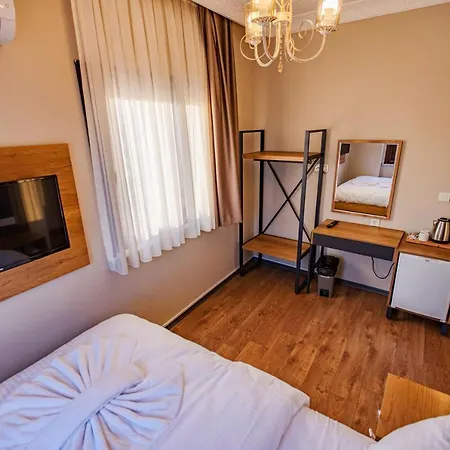Hotel Grand Balyan & Restaurant
